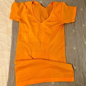 Lululemon V Neck Swifty Tech Orange Size 4